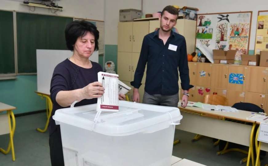 Prvi nezvanični rezultati prijevremenih izbora u devet lokalnih zajednica
